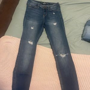 Hollister Skinny Jeans, mid rise super skinny (stretch) size 1R
